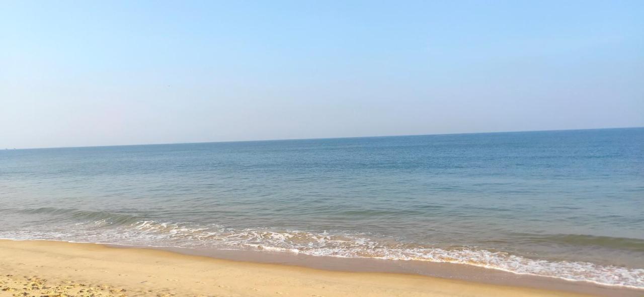 Spectrum Hub Beach Side Studio Apartment - Candolim - Goa 외부 사진